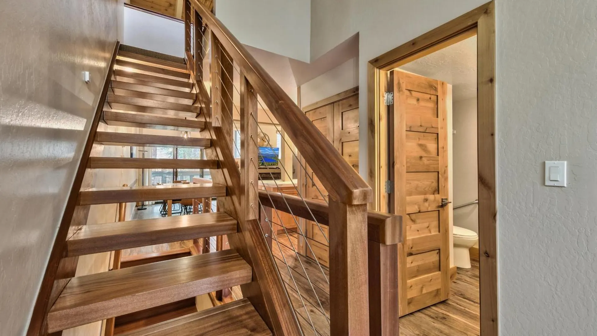 Lakeland Village 426 - Lakeland Luxury - Remodeled South Lake Tahoe