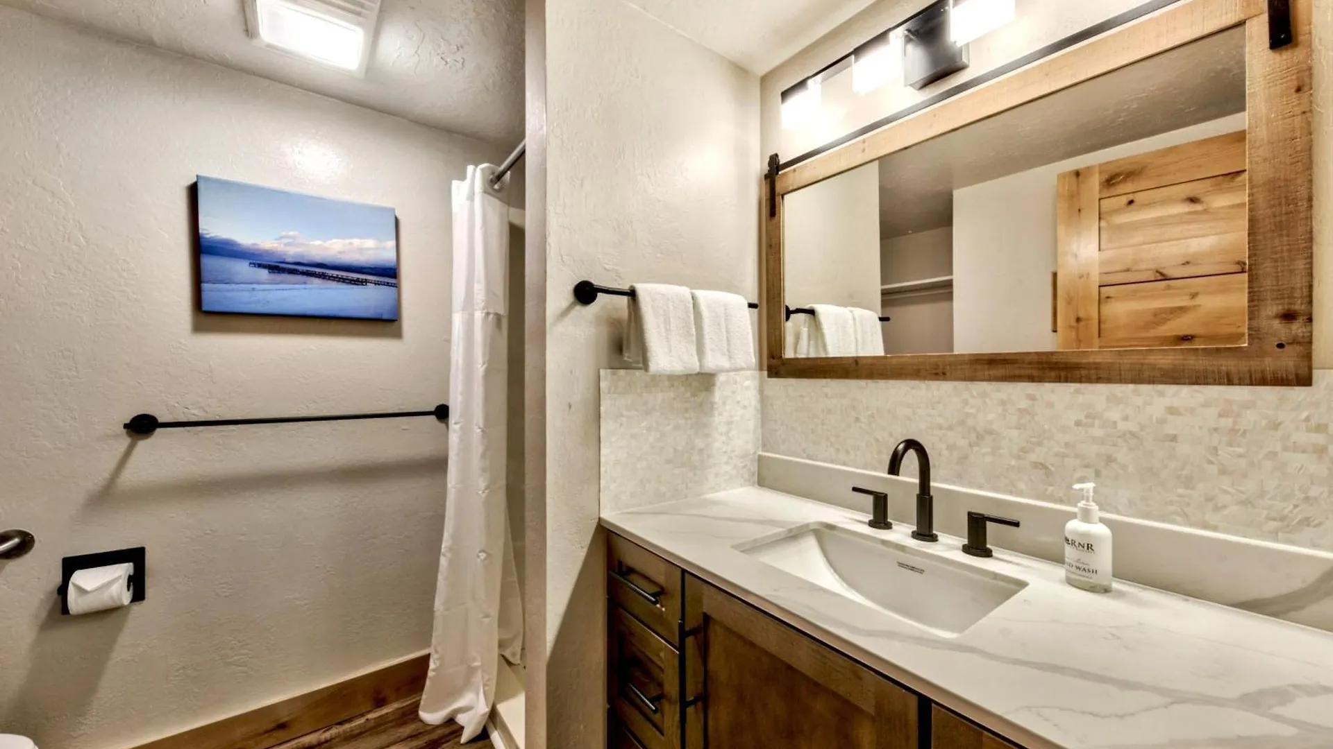 Lakeland Village 426 - Lakeland Luxury - Remodeled South Lake Tahoe