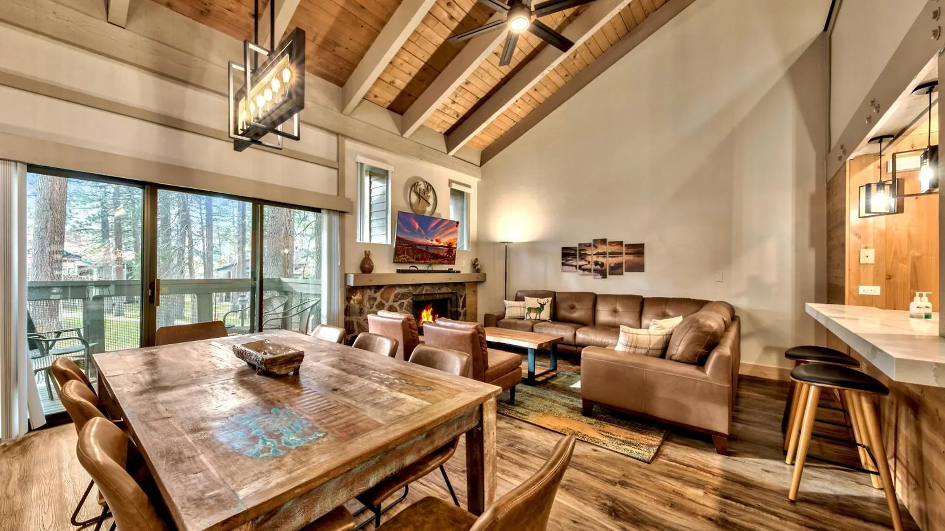 Lakeland Village 426 - Lakeland Luxury - Remodeled South Lake Tahoe Villa